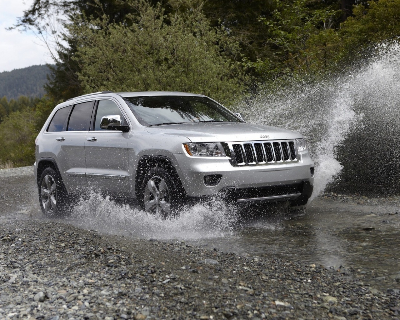 Jeep Grand Cherokee обои