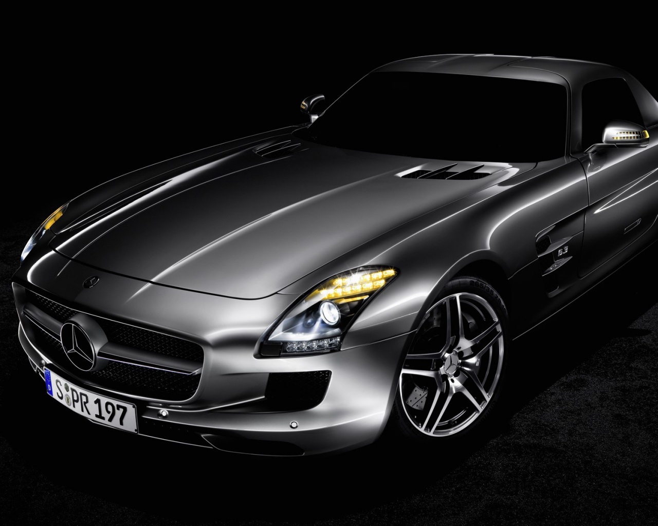 Mercedes SLS обои