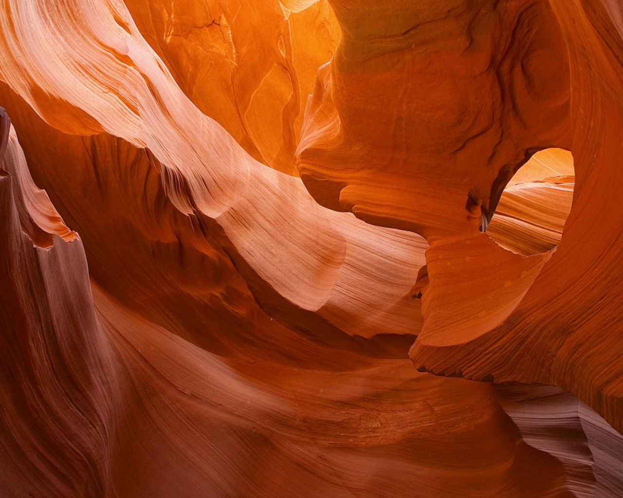 Оранжевая пещера обои