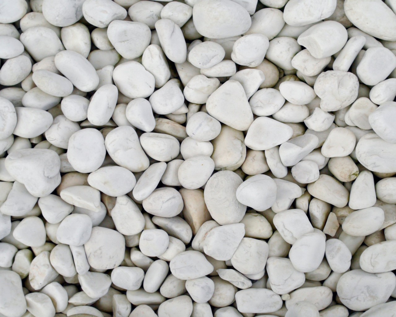 Крупная белая галька обои