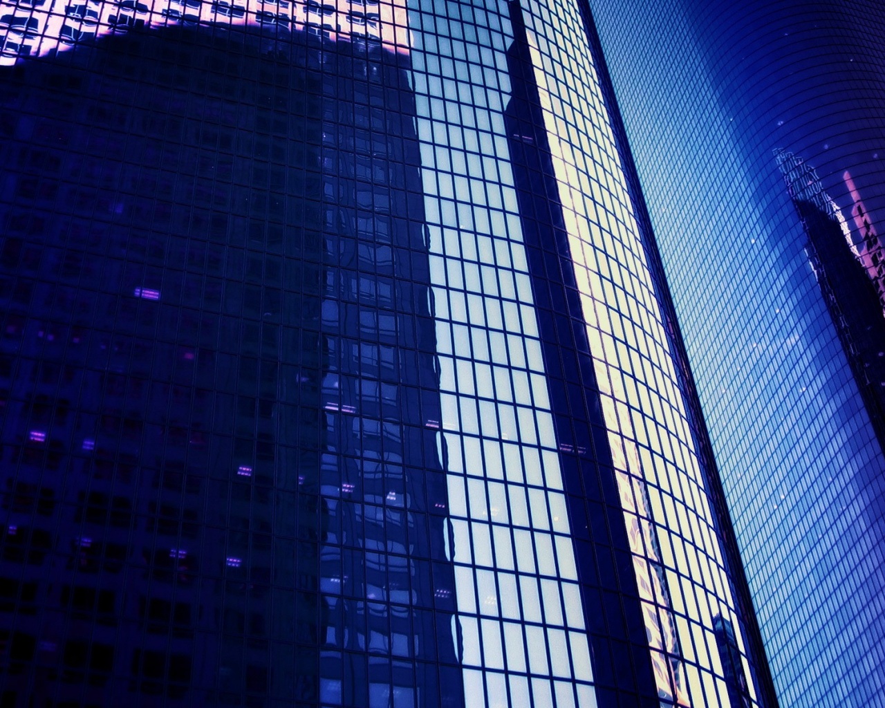 Стеклянная стена небоскреба обои