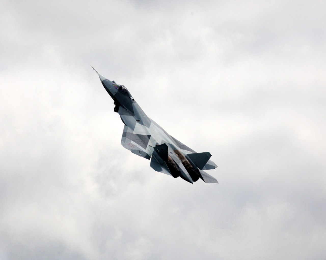 Истребитель взмывает вверх обои