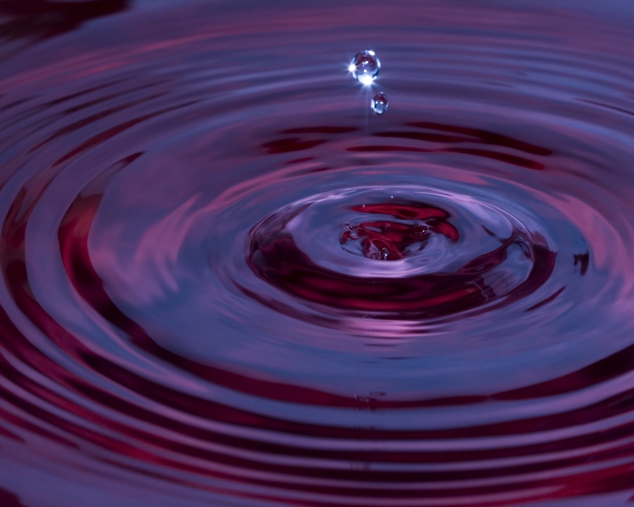 Красный дождь обои