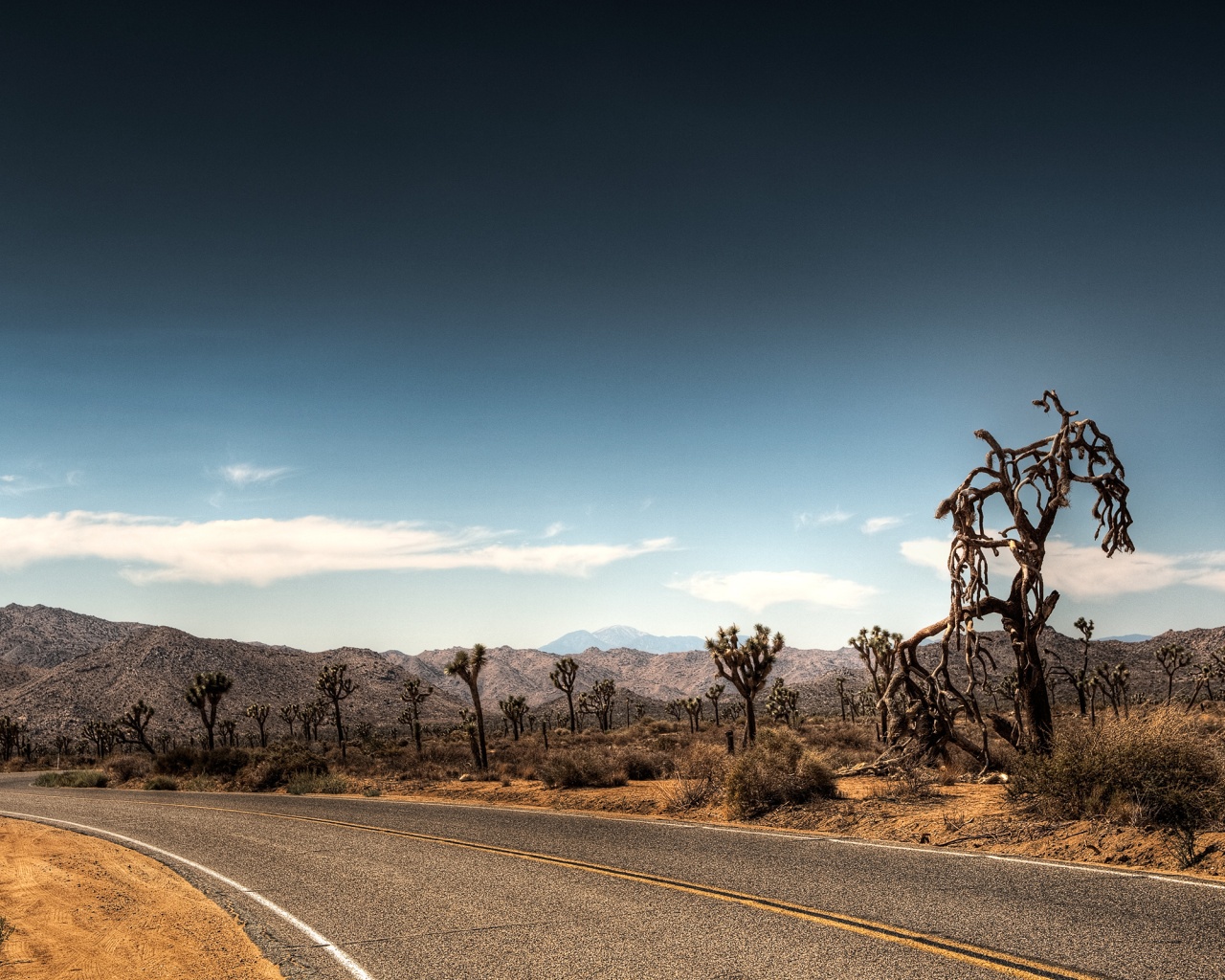 Поворот обои