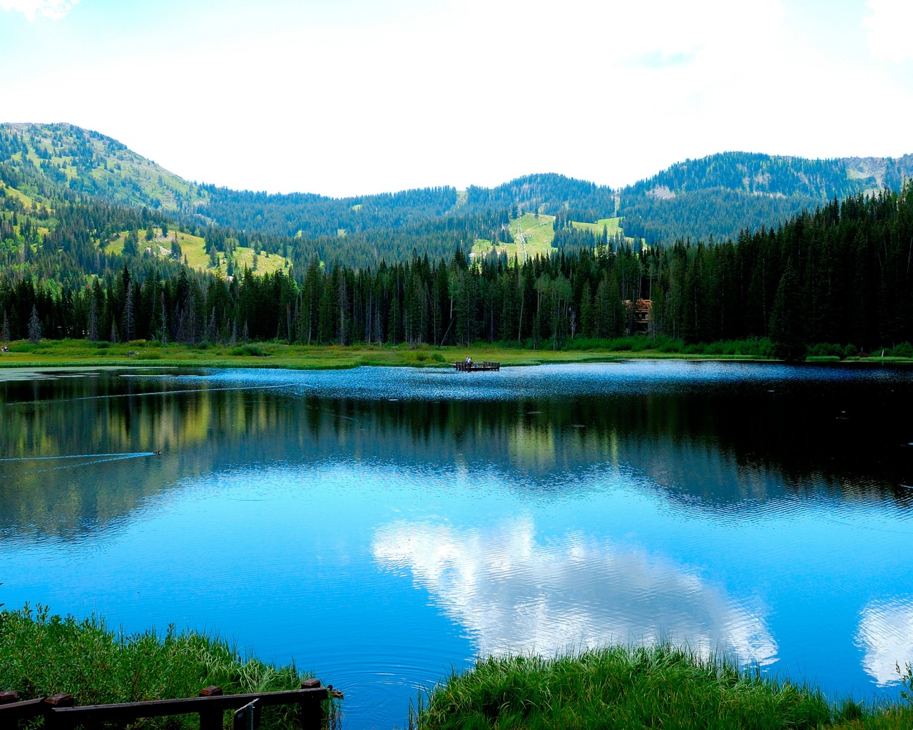 Горное озеро обои