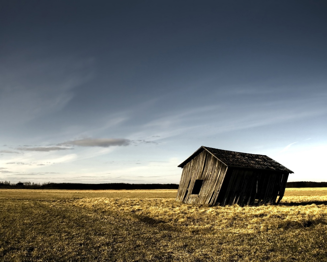 Покосившийся сарай обои