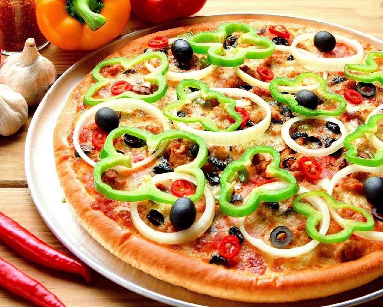 Пицца с паприкой обои