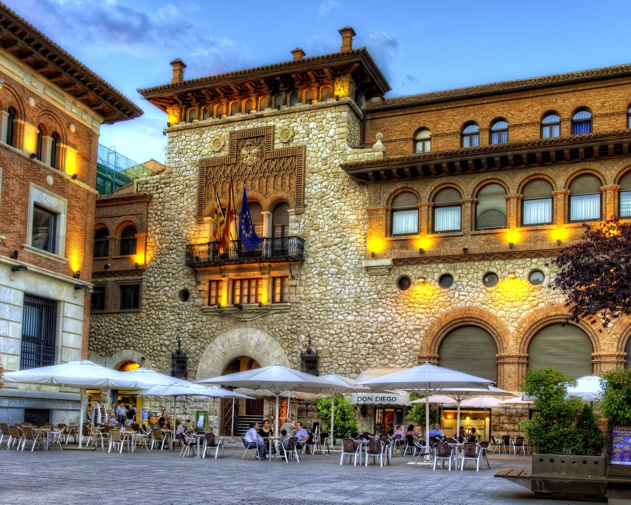 Туристская площадь обои