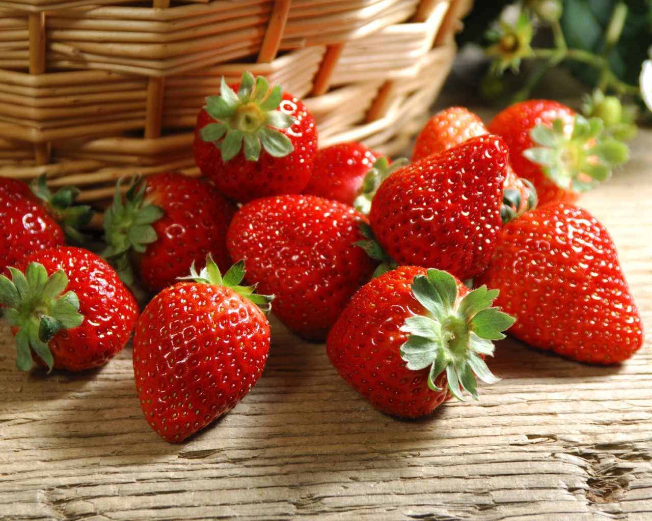 Клубничка обои