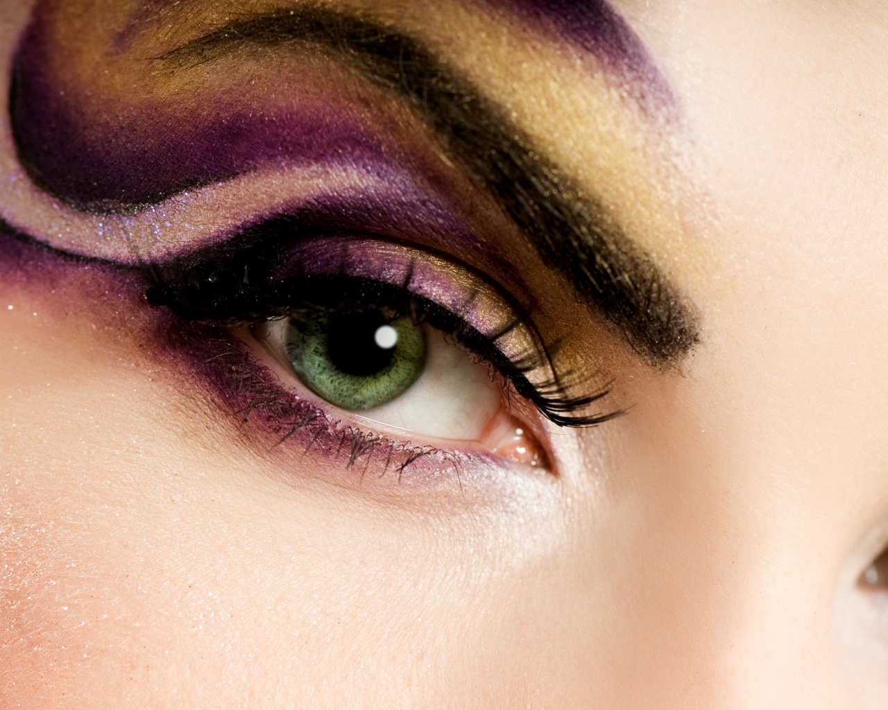 Красивый макияж для глаз обои