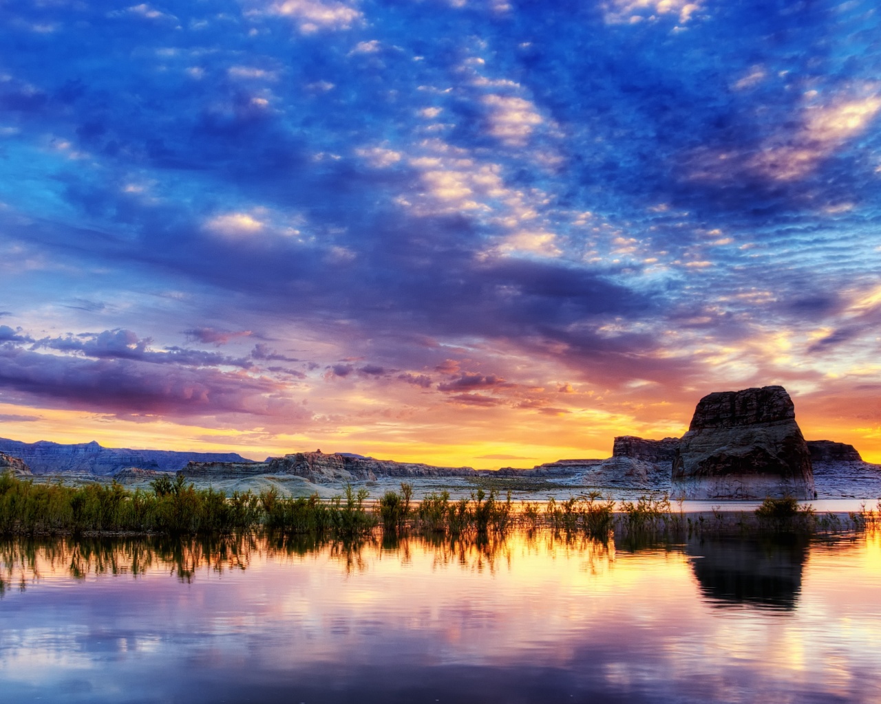 Горное озеро обои