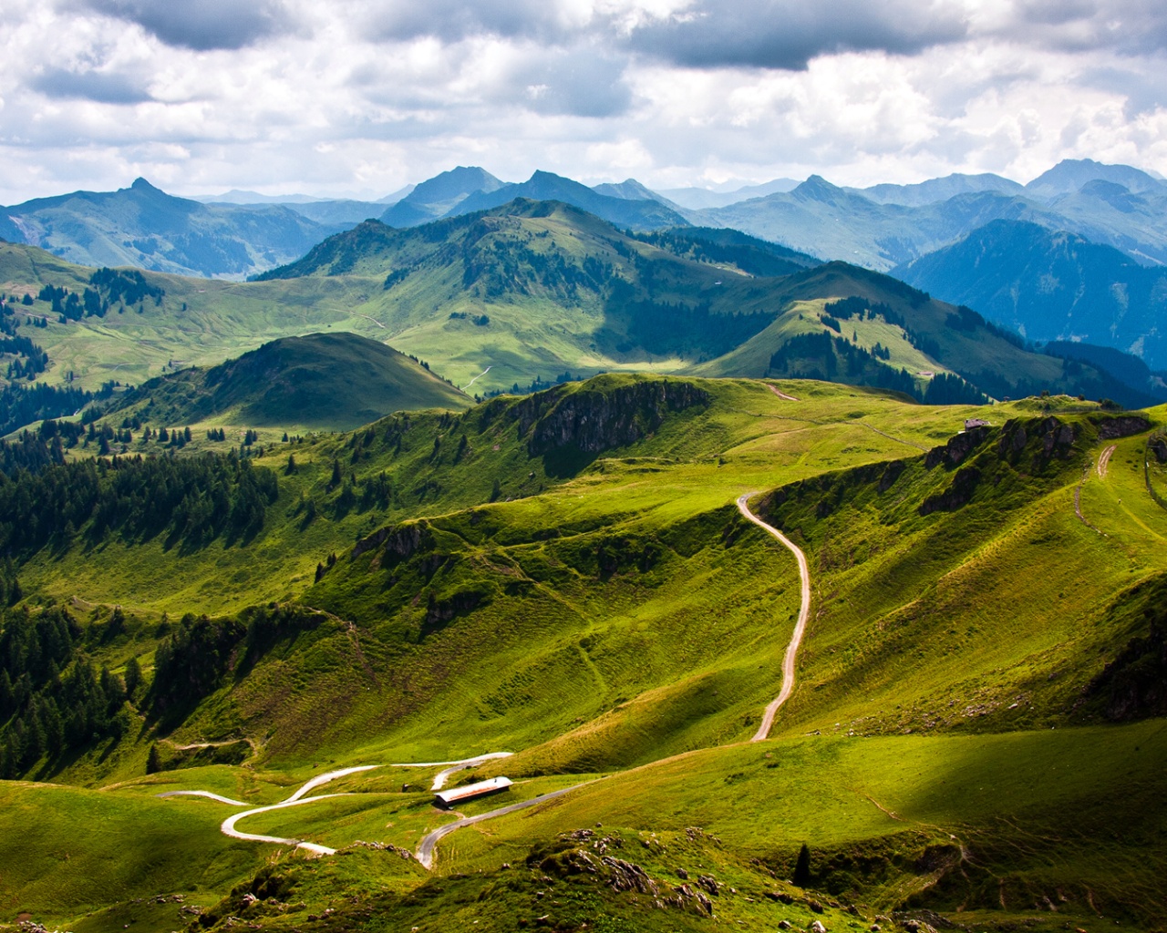 Извилистая горная дорога обои