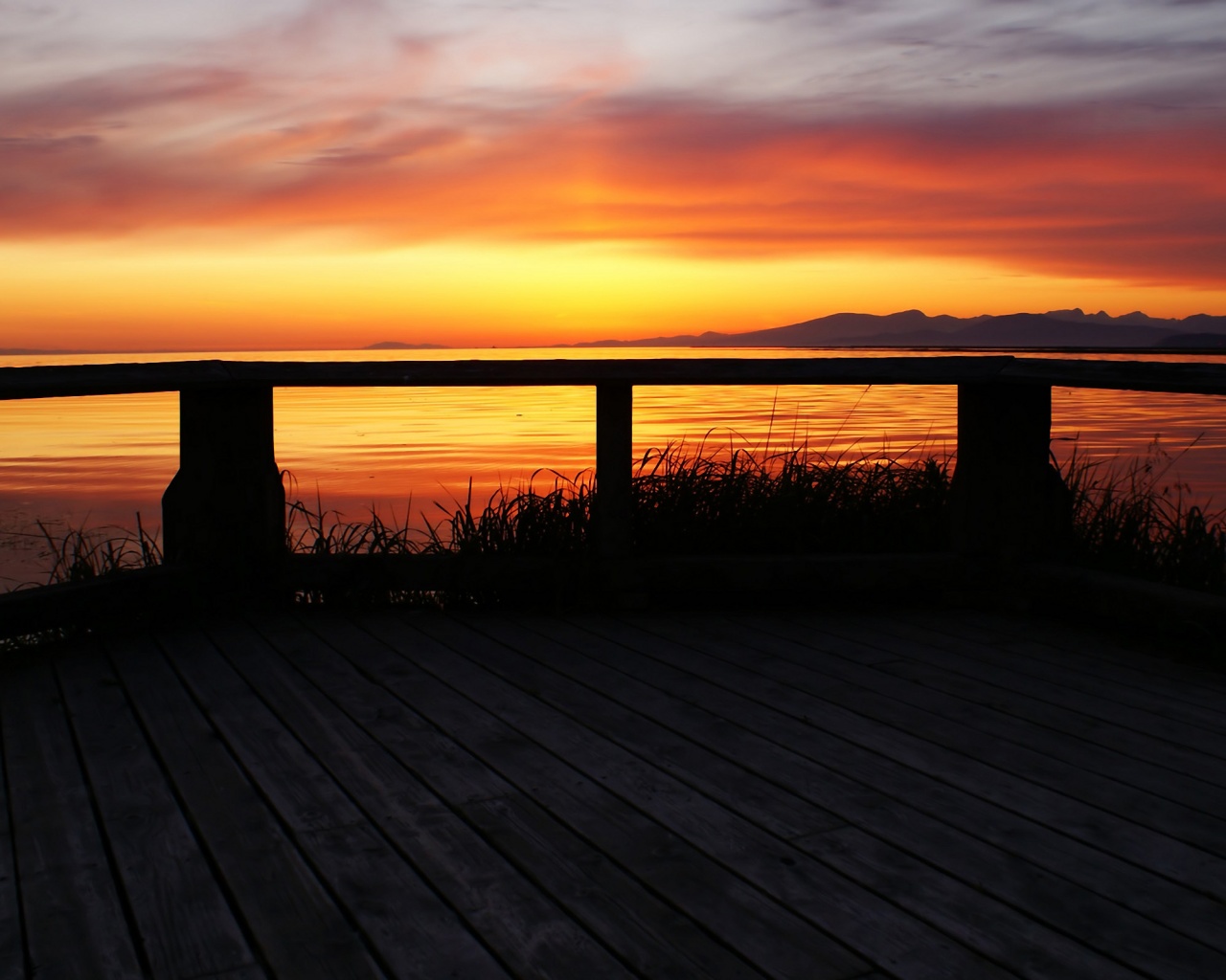 Терасса на море обои