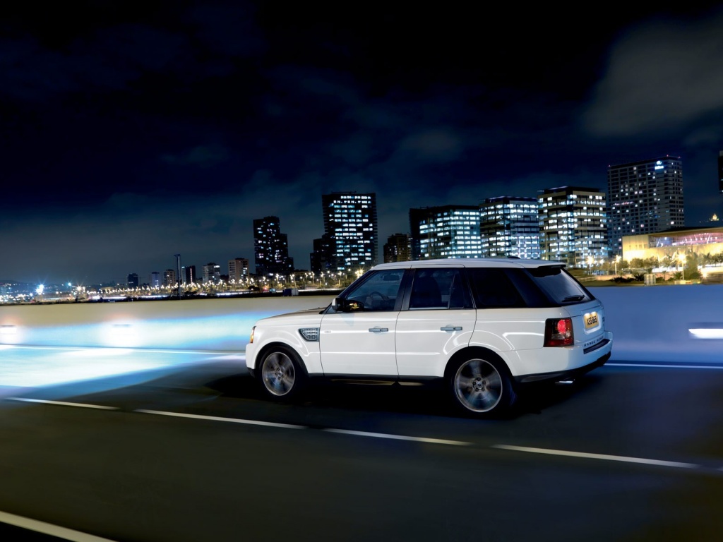 Белый Лэнд Ровер обои