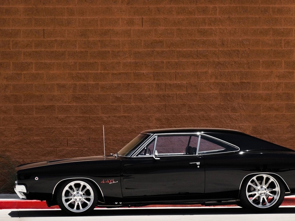 Черный Додж у стены обои