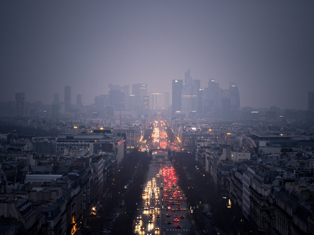 Ночной город в тумане обои