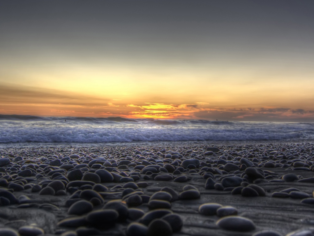 Каменистый пляж обои