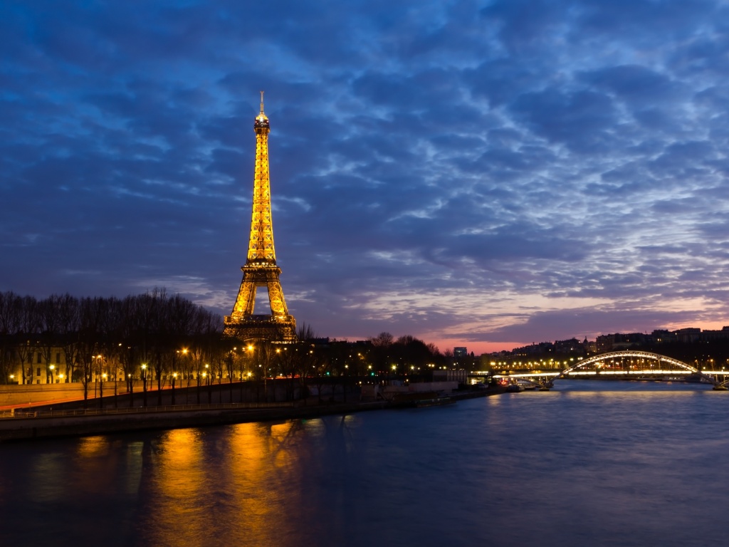 Эйфелева башня в Париже обои