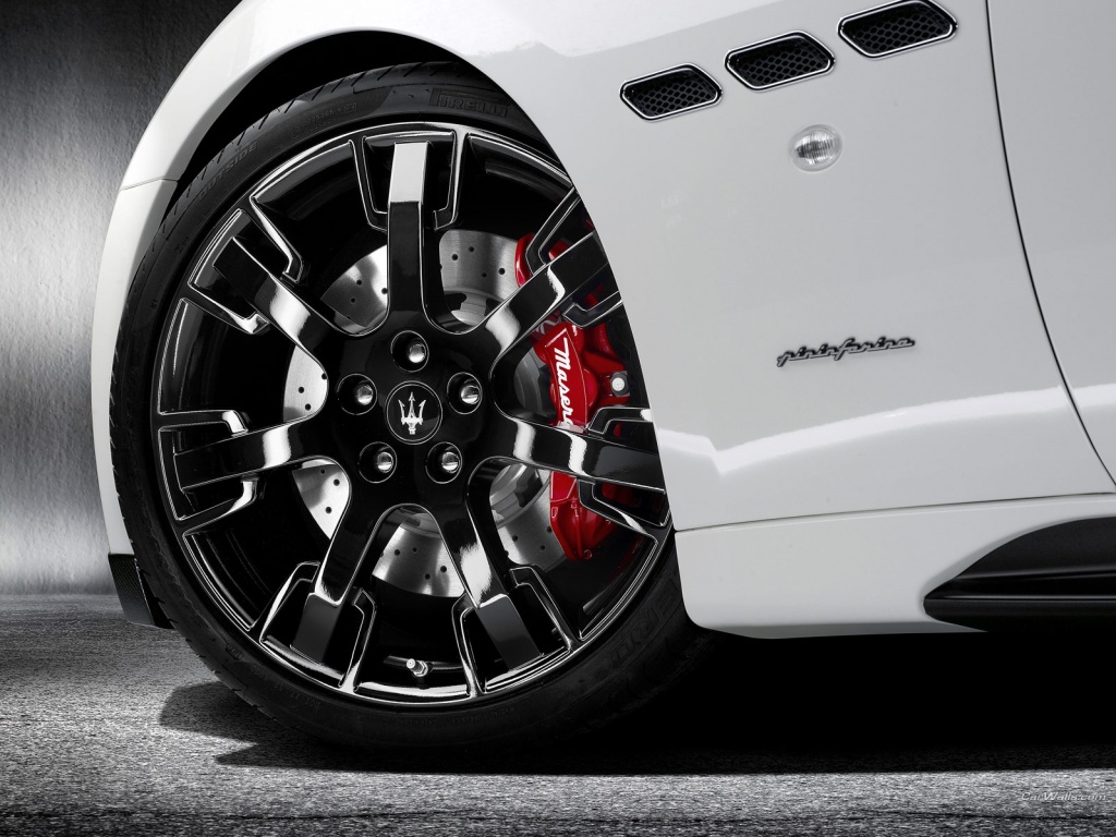 Колесу Maserati Granturismo обои