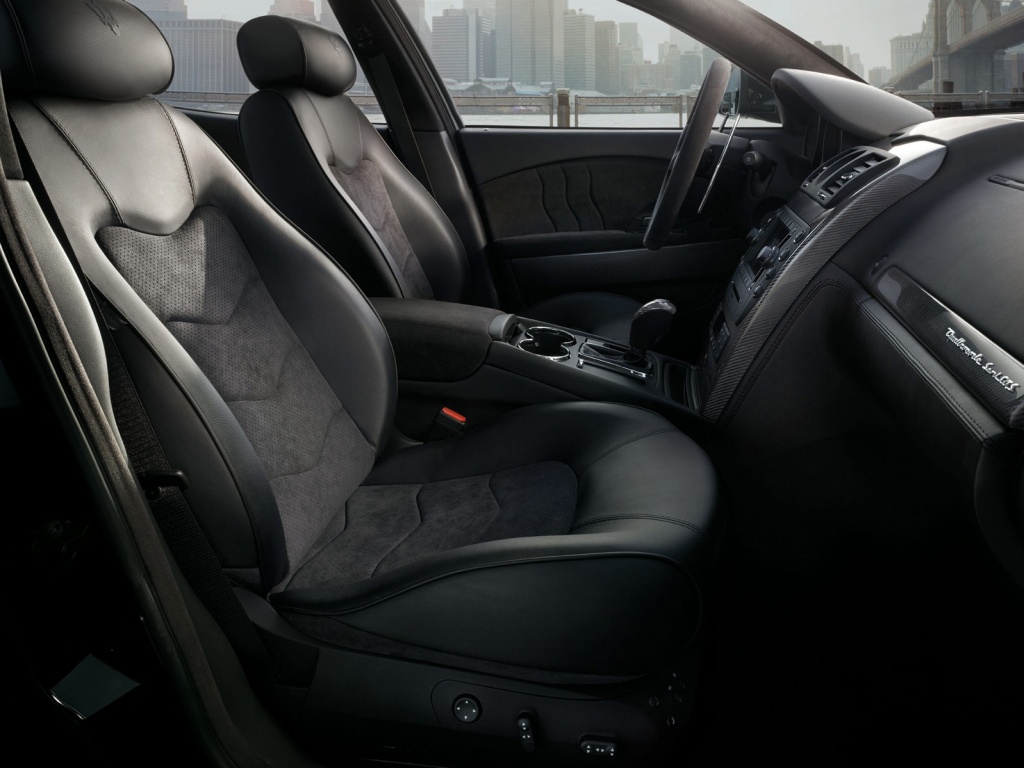 Салон мазерати quattroporte обои
