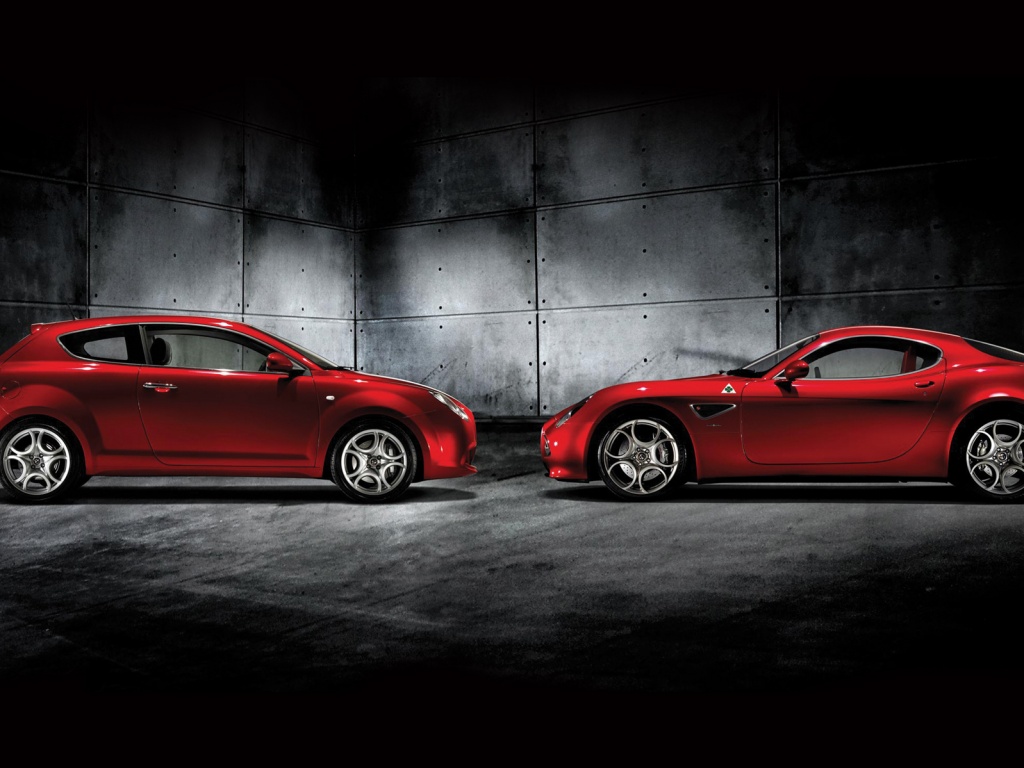 Два альфа ромео с разными кузовами обои