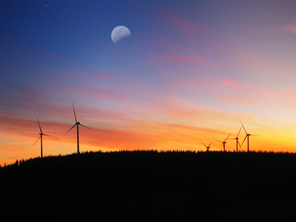 Закат за холмом обои