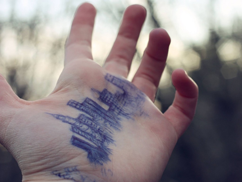 Город на ладони обои