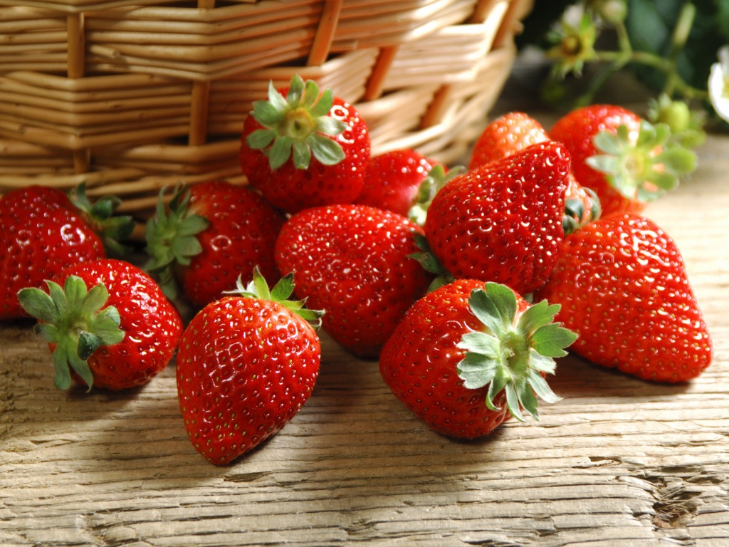 Клубничка обои