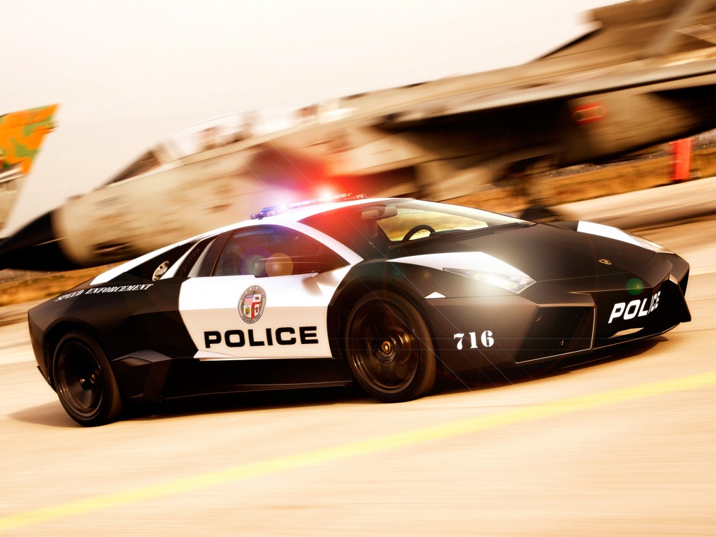 Полицейска Lamborghini из NFS обои
