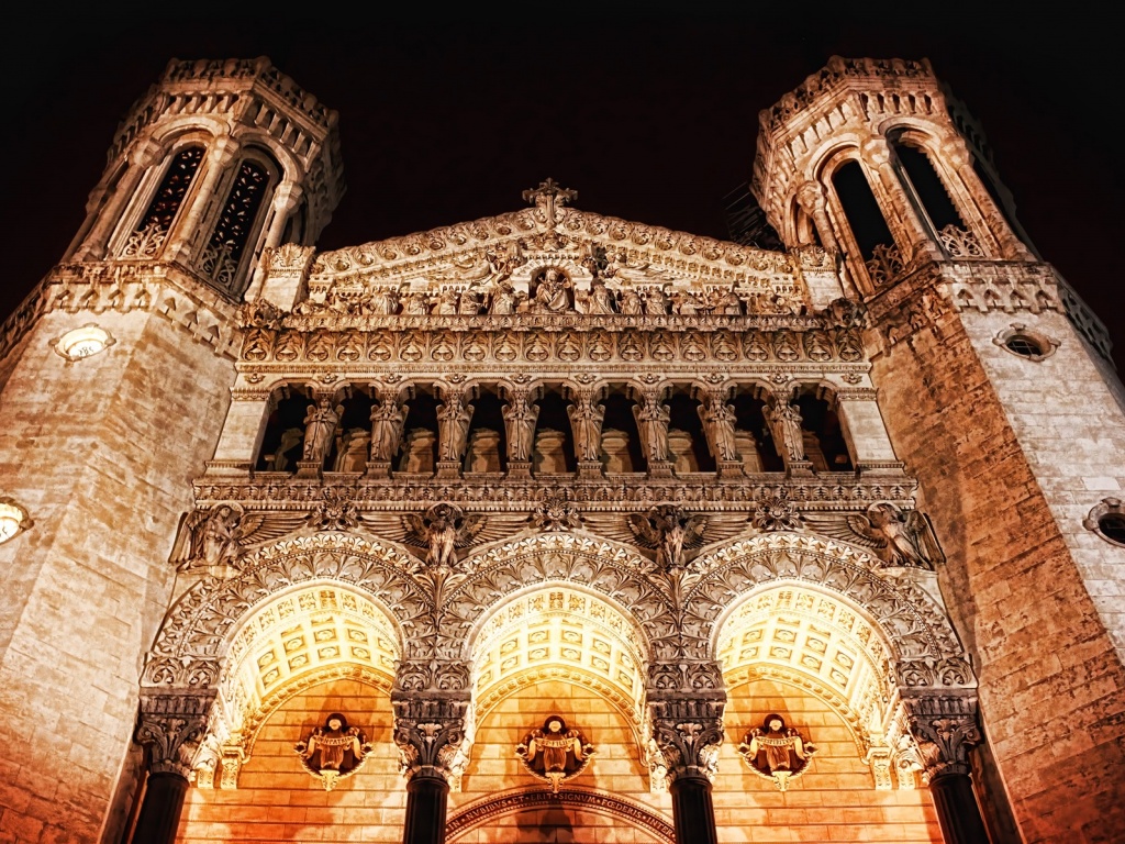 Базилика Нотр-Дам-де-Фурвьер обои