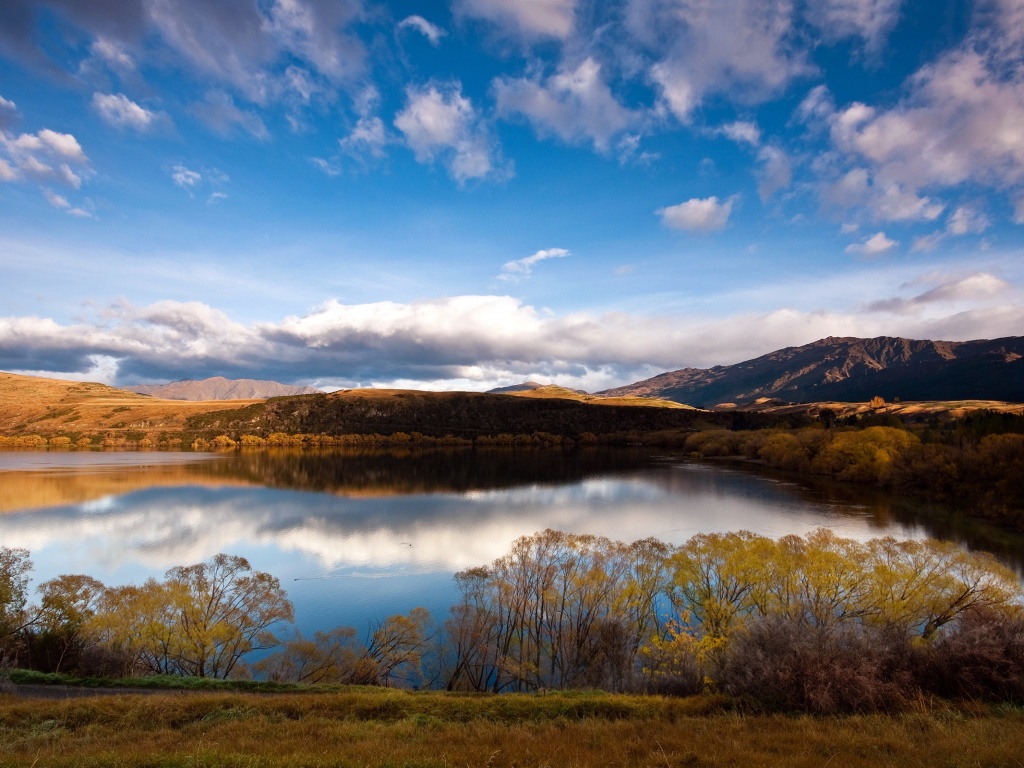 Живописное озеро обои