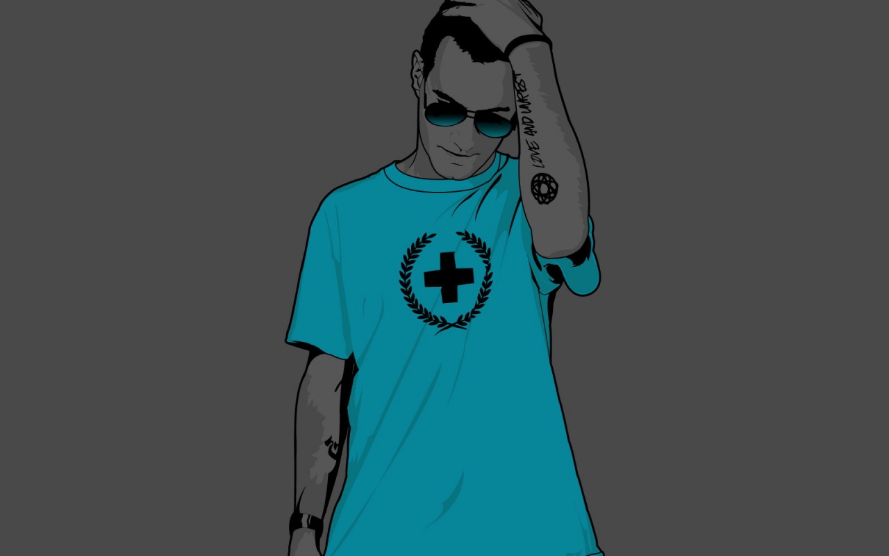 Парень в голубой футболке обои