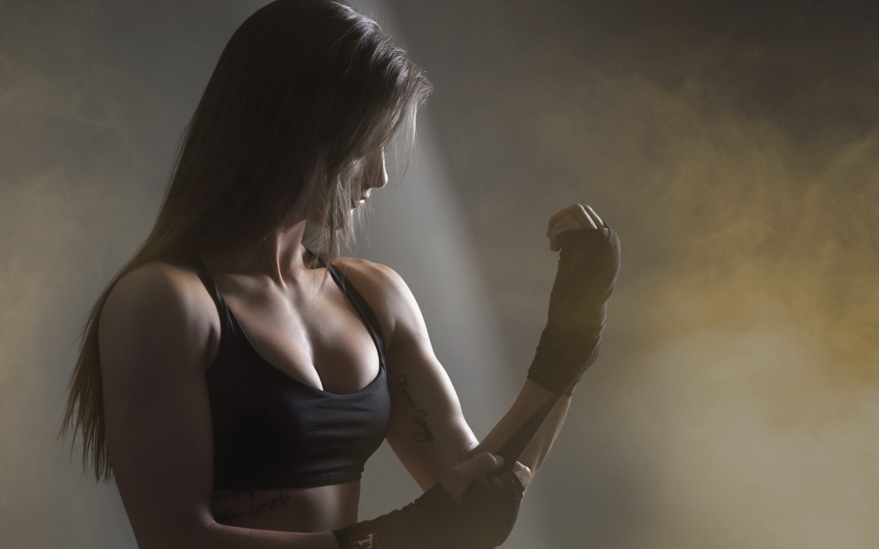 Спортивная девушка обои