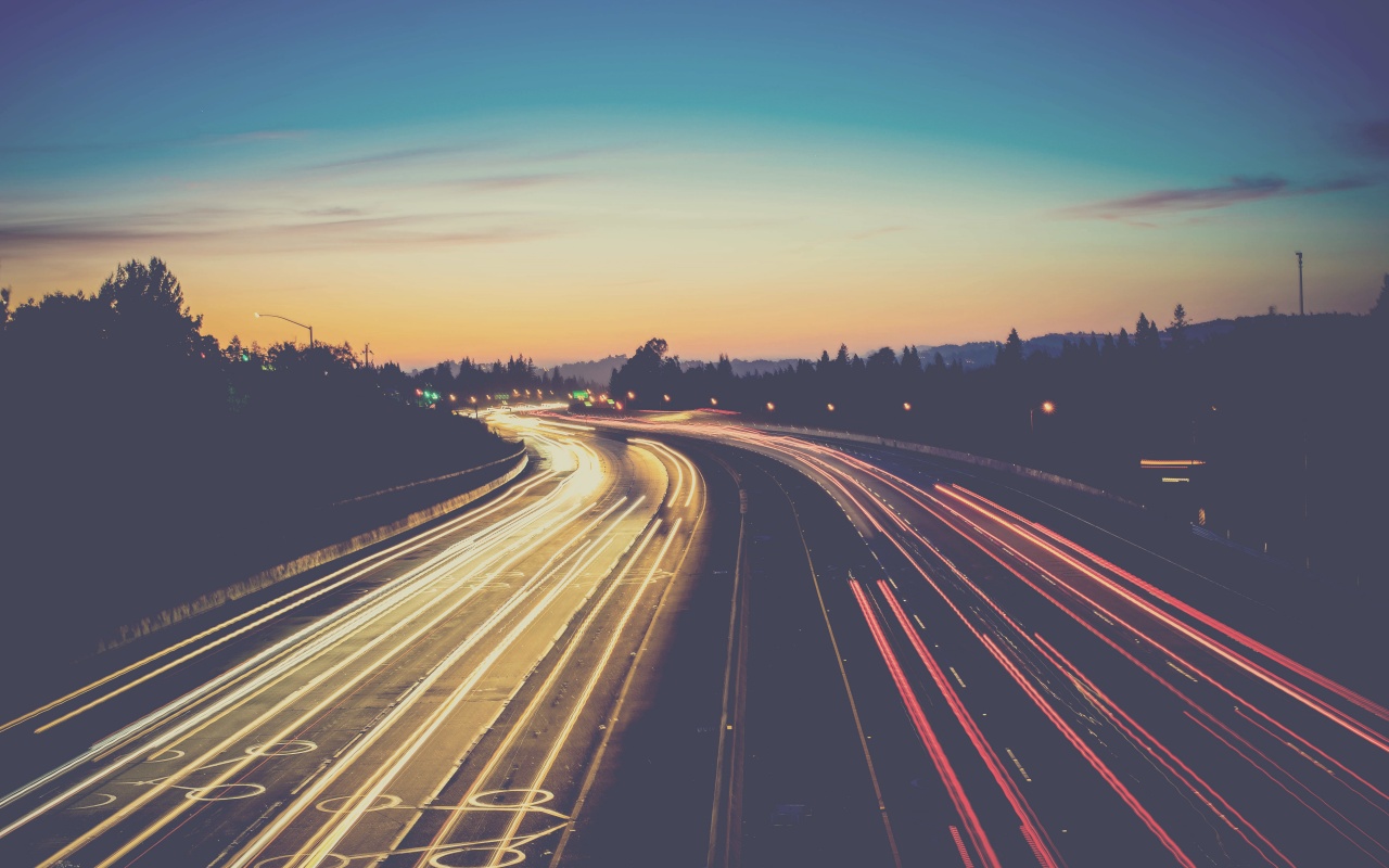 Автострада в огнях обои