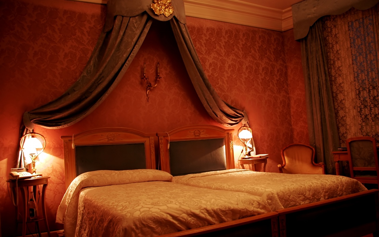 Спальня обои