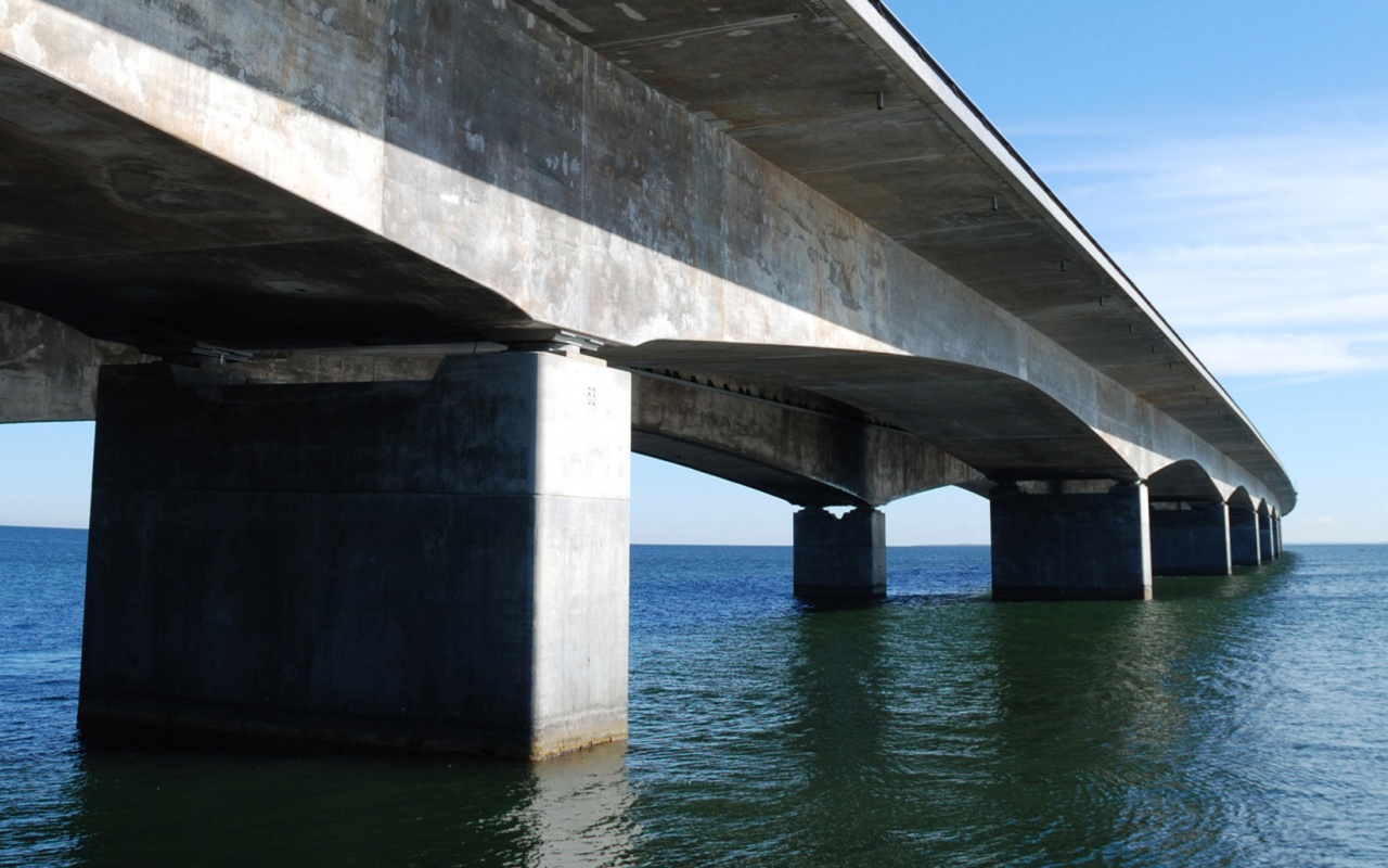 Опоры моста обои