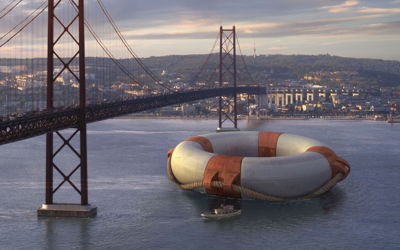 Огромный спасательный круг обои