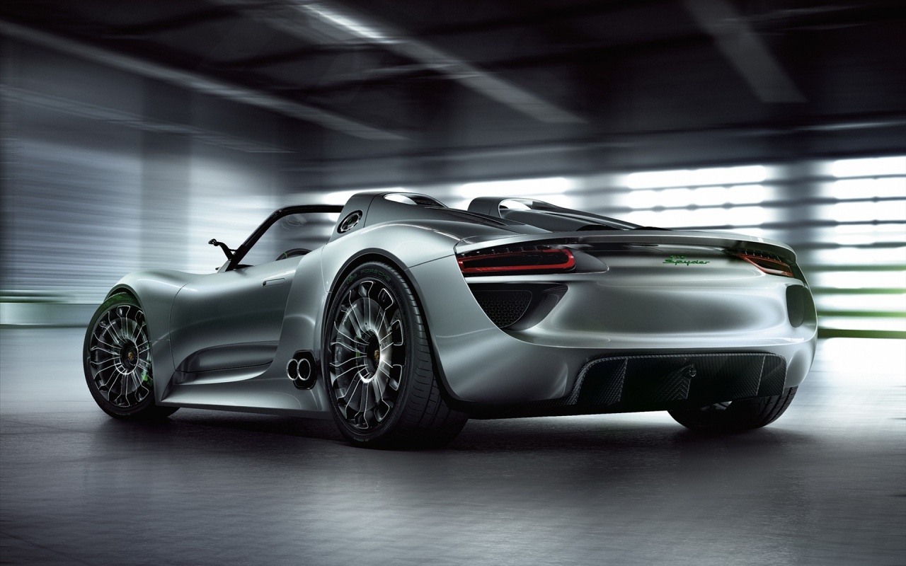 Porsche 918 Spider вид сзади обои
