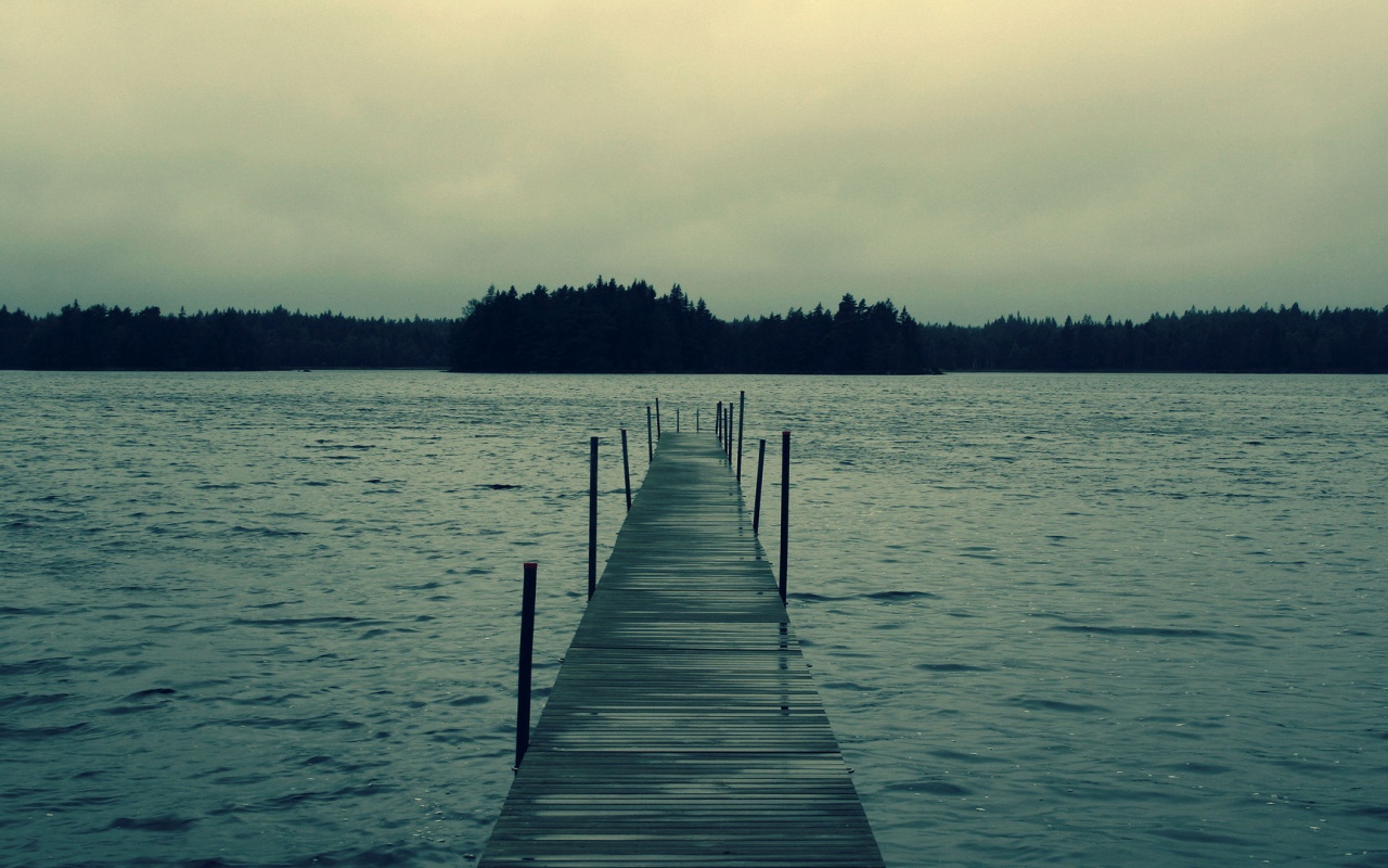Причал на озере обои