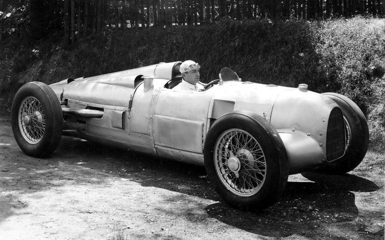 Старинный гоночный автомобиль обои