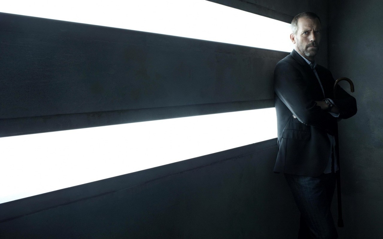 Хаус в лаборатории обои