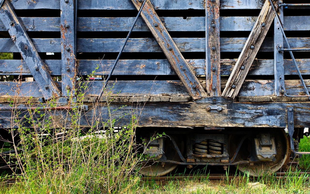 Старый грузовой вагон обои