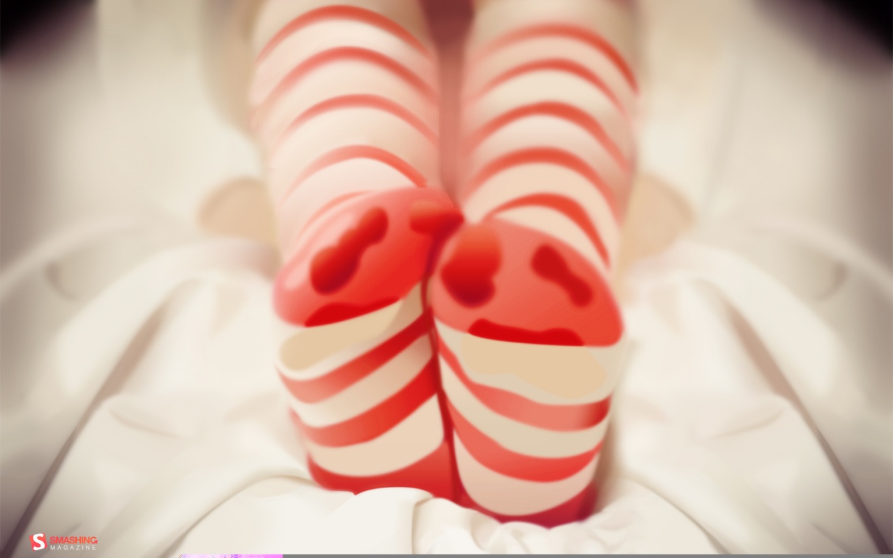 Ножки в полосатых чулках обои