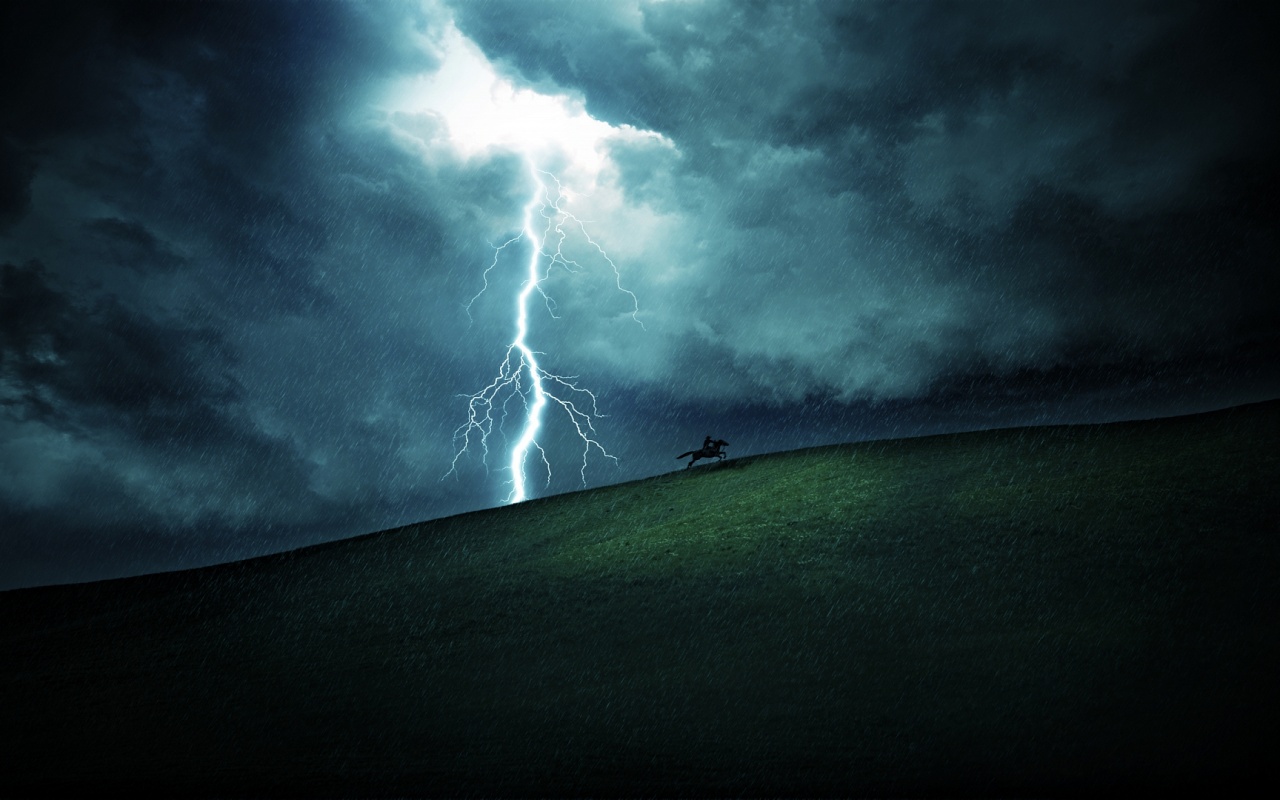 Всадник в буре обои