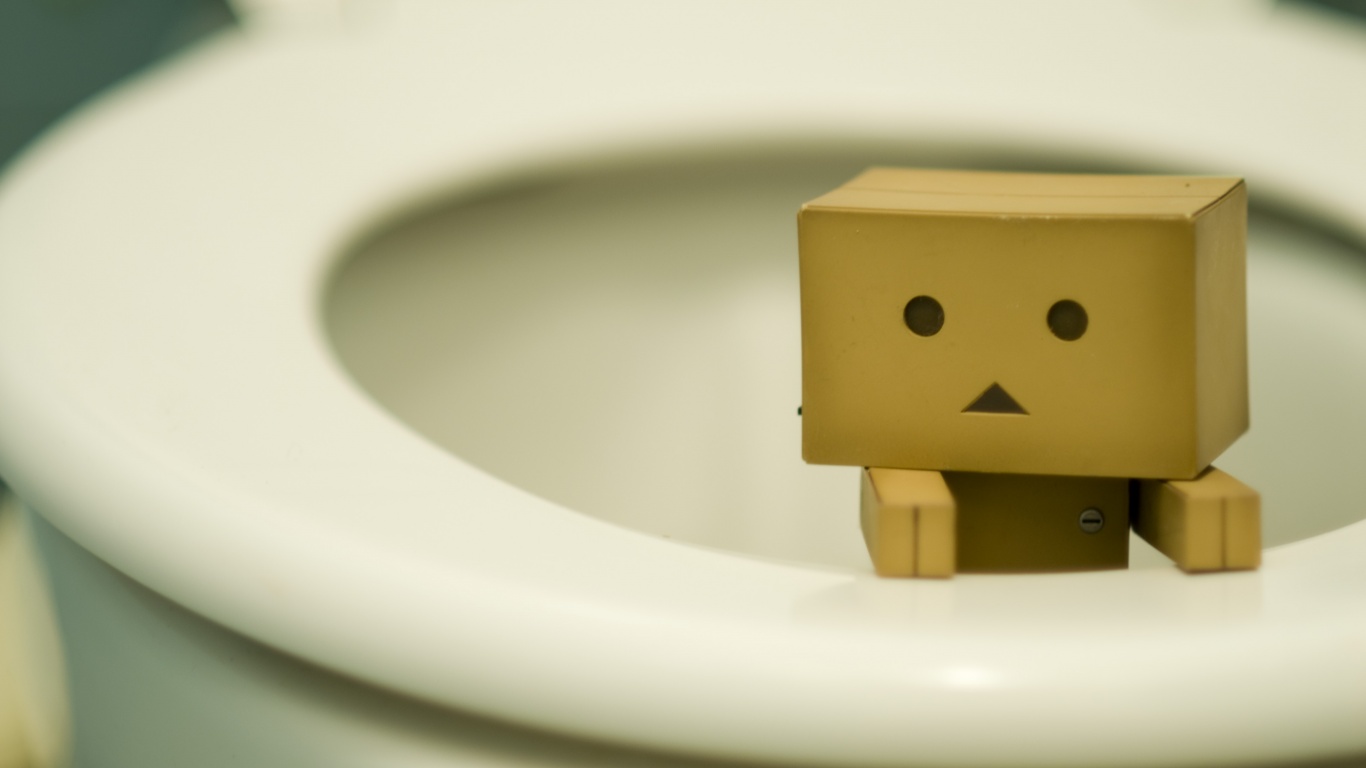 Danbo в унитазе обои
