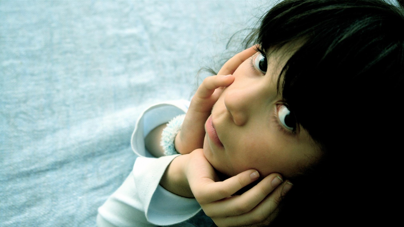 Девочка обои