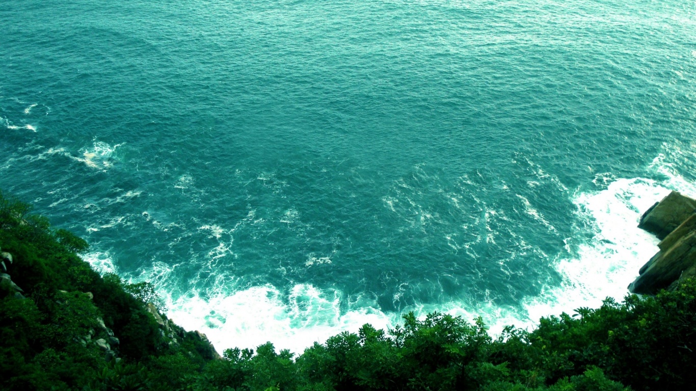 Утёс у красивого моря обои