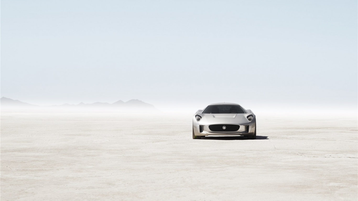 Ягуар подкрадывается обои