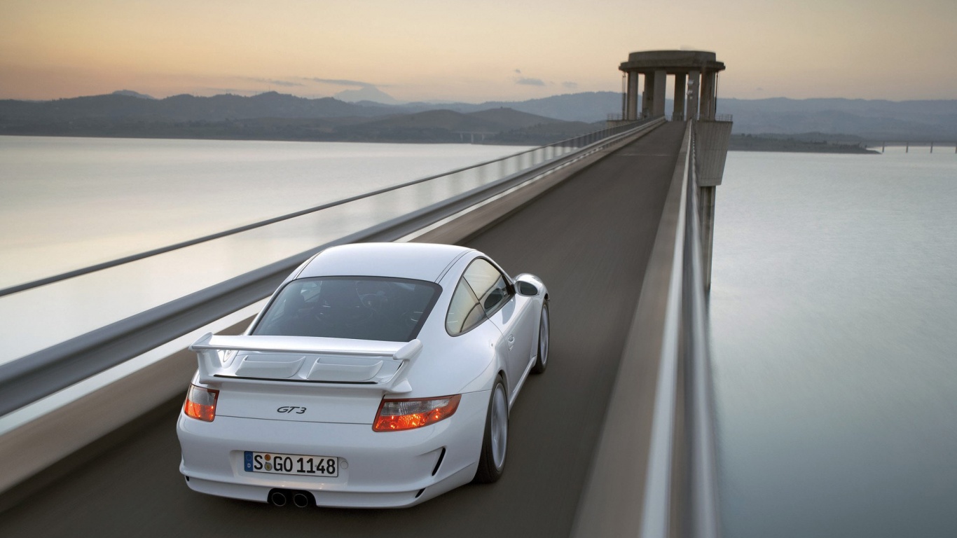 Порше на дамбе обои