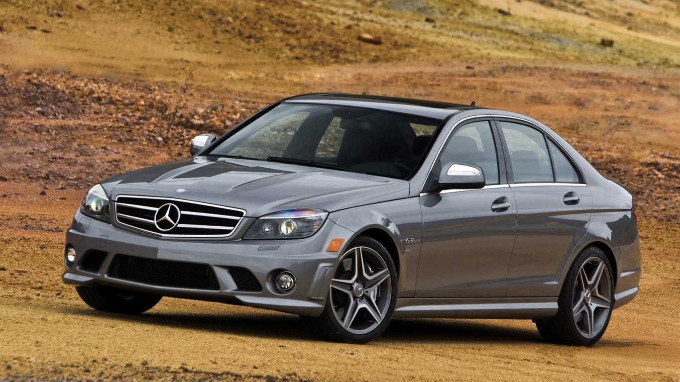 Мерседес в карьере обои